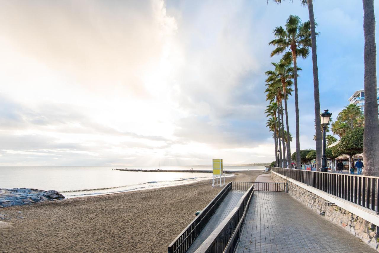 Beach Front Apartment-1St Line Marbella Eksteriør billede